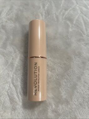 Revolution Peach-Beige Concealer Stick